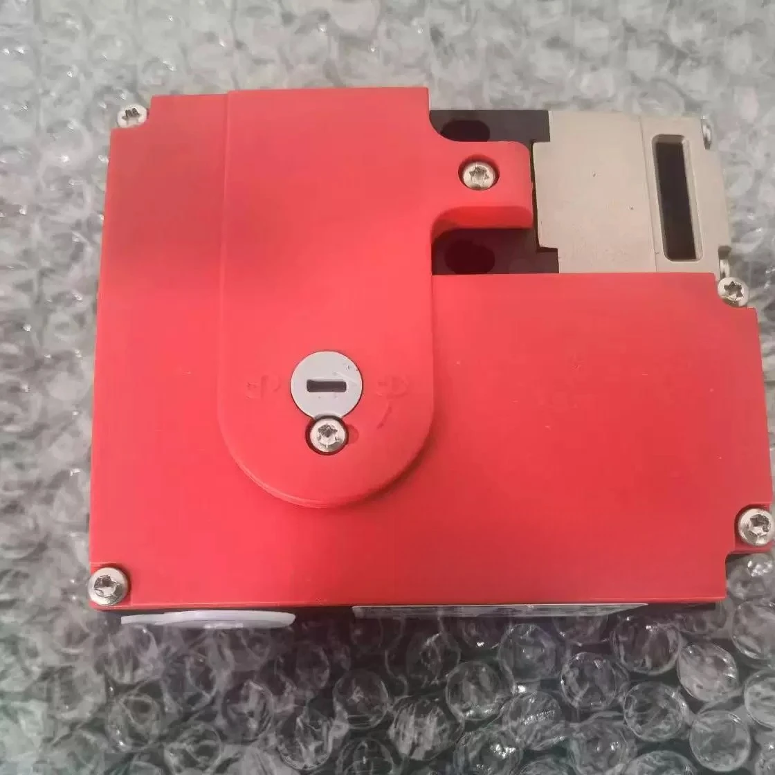 2026 new  model 095396 STM1A-222B024-M safety switch