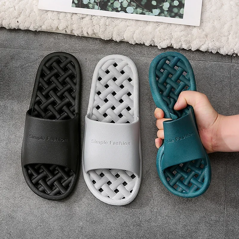 Home Bathing Slippers Bathroom Hollow Anti-slip Hotel Slippers Bathroom Leaking Slippers Home Couple Simple