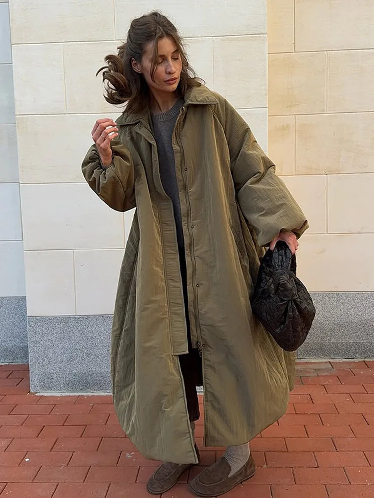 

2026 Winter Oversized Padded Coat Women Army Green Long Parka Baggy Quilted Jacket Avant-Garde Trench Outerwear Korean Fashion