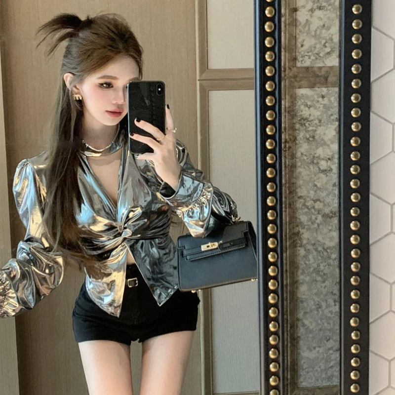 Femme haut licou cou élégant et jeune vêtements tendance 2025 Vintage mode nouvelles ventes Cool Sexy chemises et chemisiers pour les femmes