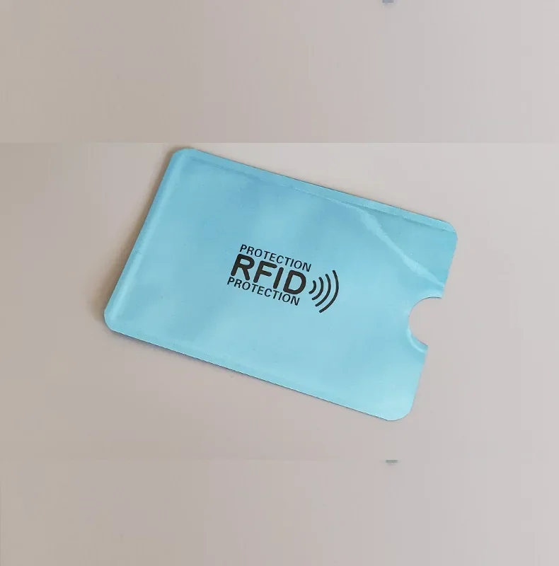 Cartera metálica antirrobo con protección RFID para tarjetas bancarias - imagen 5