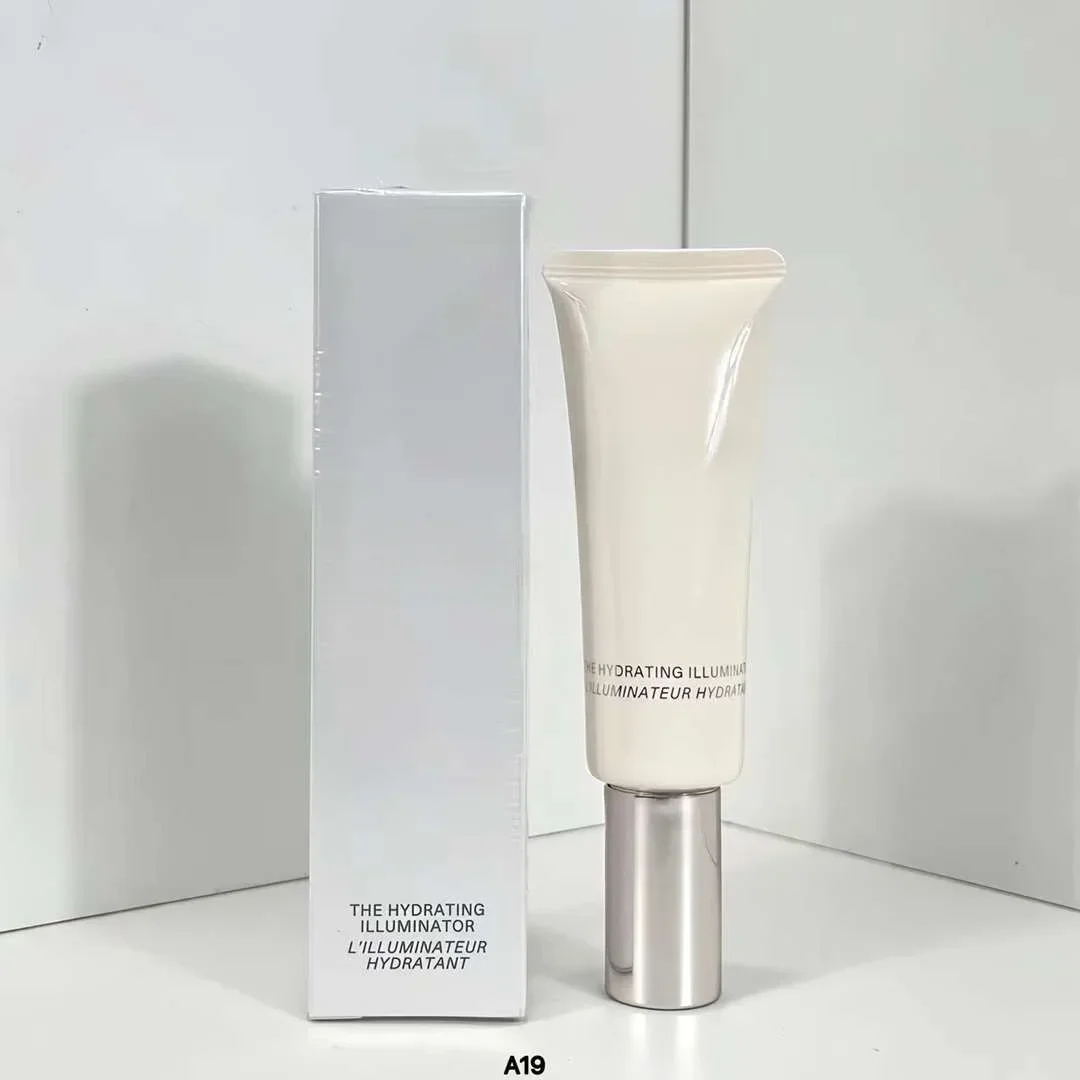 

2024 The Hydrating Illuminator Primer 30ML