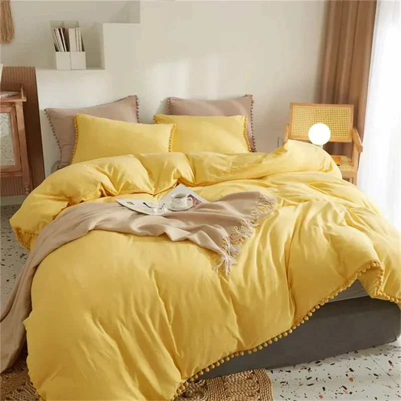 Twin Queen Size Solid Color Duvet Cover Set Pom Tassel Soft Microfiber Bedding Set Simple Ding Doule Comforter Cover Pillowcases