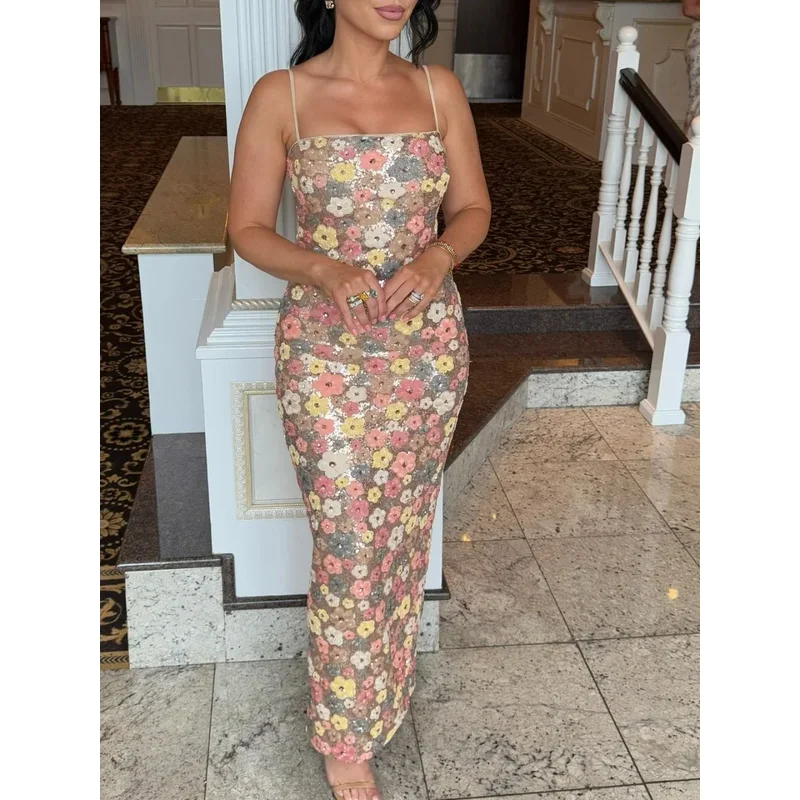 

Chic Backless Halter Sequin Dress Summer 2025 Sexy Floral Long Embroidery Women's Slim Fit Holiday Party Gown