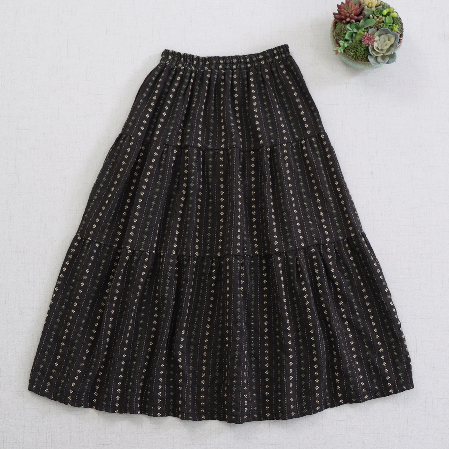 일본 모리 걸 빈티지 자카드 자수 스트라이프 코튼 스커트 여성 봄 신축성 있는 허리 캐주얼 루즈 A라인 미디 스커트