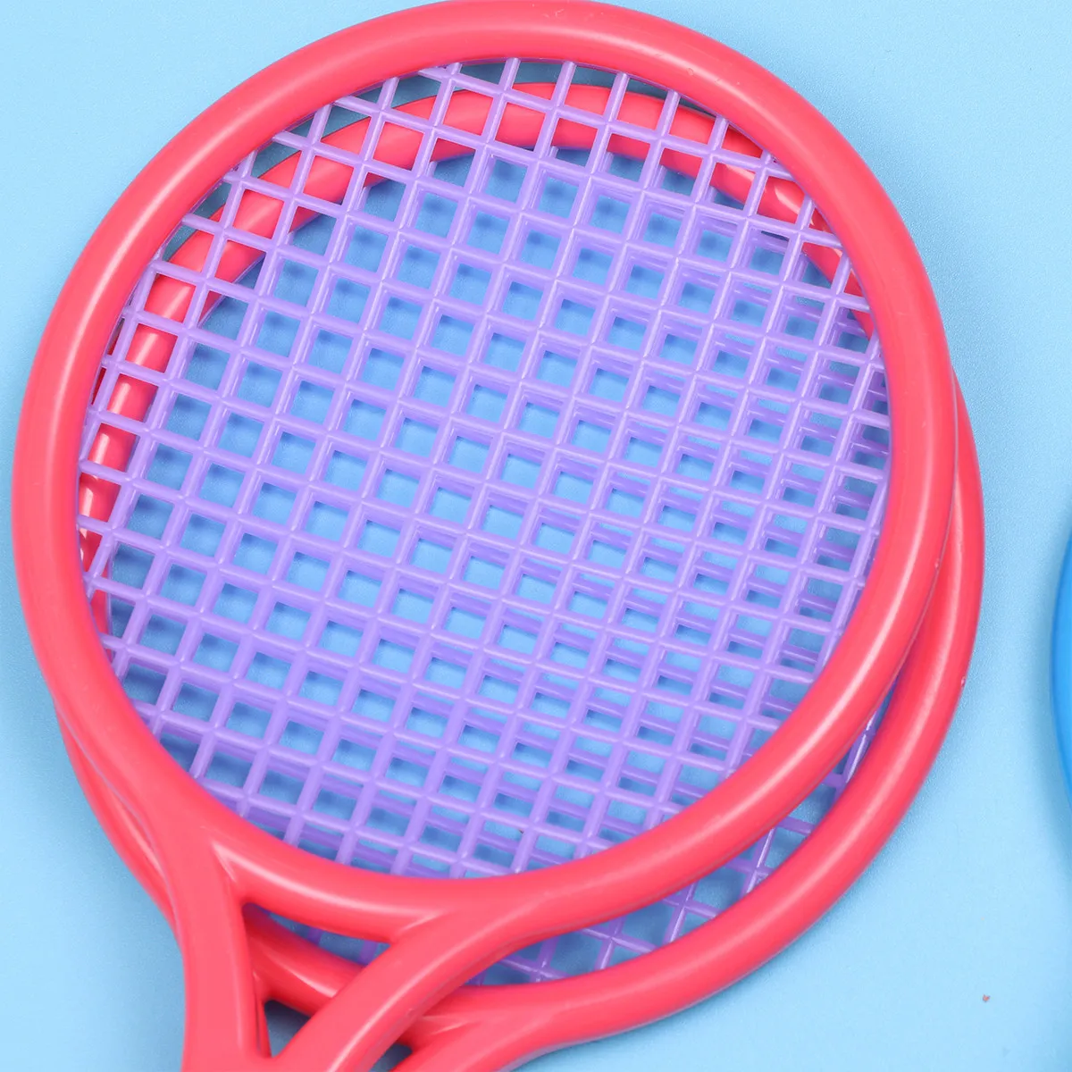 

2Sets Plastic Children Tennis Racket Set Small Size for Kids Ages 3-10 with 4 Elastic Safe Balls Red Blue Kindergarten Outdoor