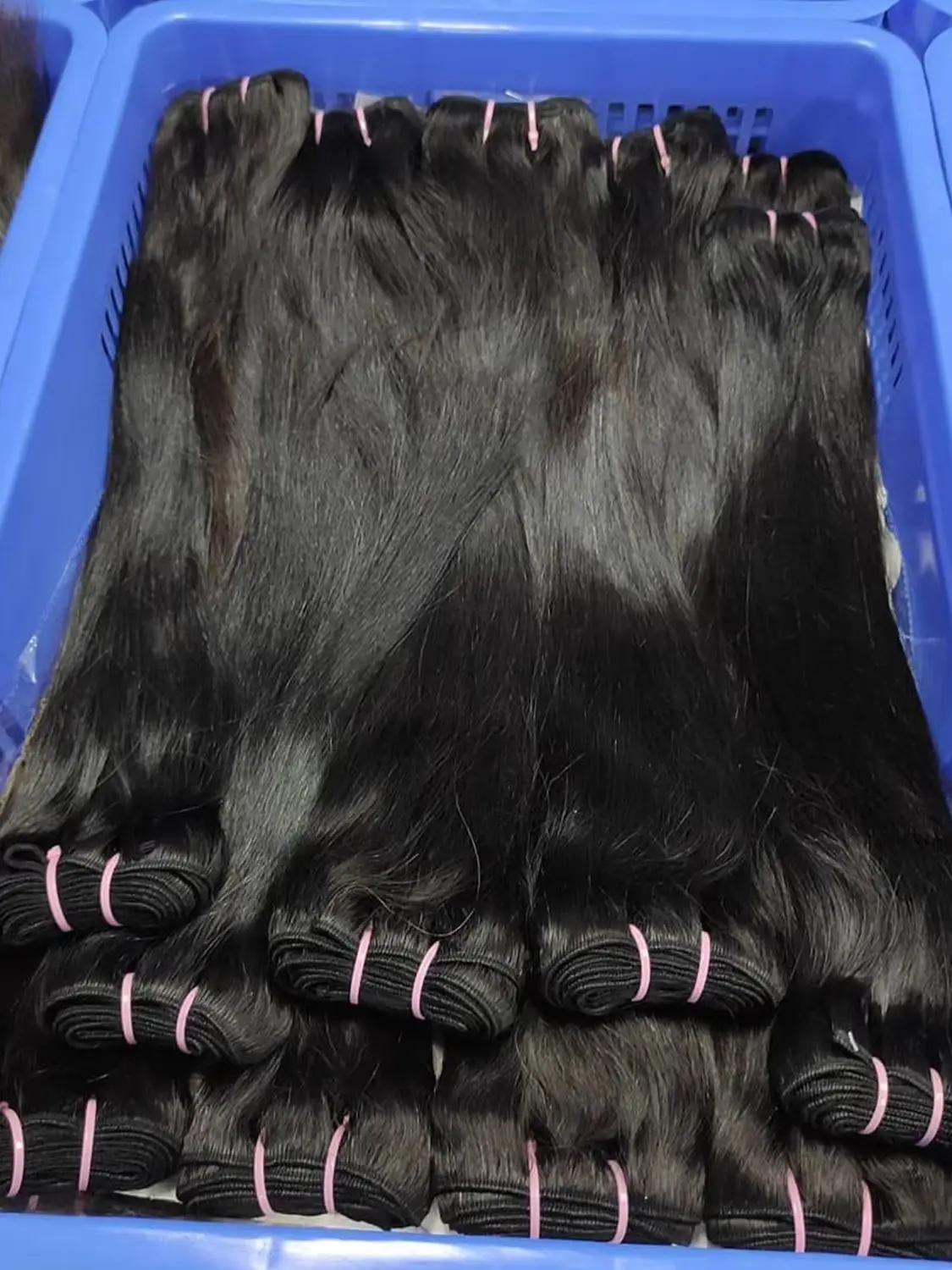 Unbehandelte Echthaar-Bündel im Angebot: Glattes Echthaar zum Weben, doppelt maschinengenähte Haarbündel im Ausverkauf – Detail 2
