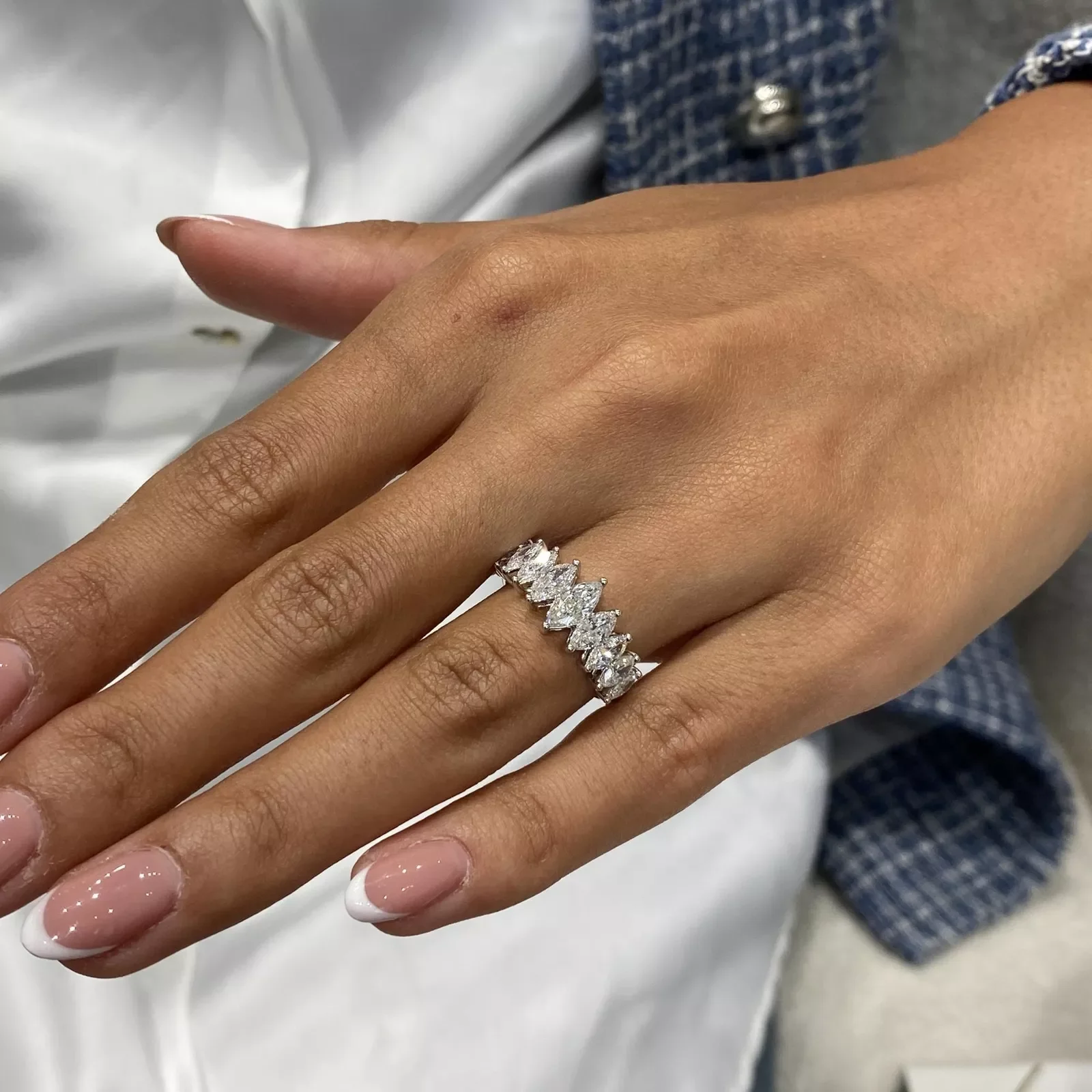 Premium Platinum-950 Marquise Laborgezüchteter Diamantring 1,66 Karat DEF VS-VVS Krappenfassung Luxuriöser Ehering Elegantes Jubiläumsgeschenk – Detail 9
