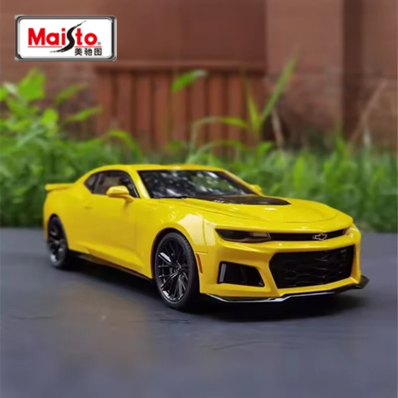 

Maisto 1:24 2017 Chevrolet Camaro ZL1 Alloy Sports Car Model Simulation Diecast Metal Track Racing Vehicles Car Model Kids Gifts