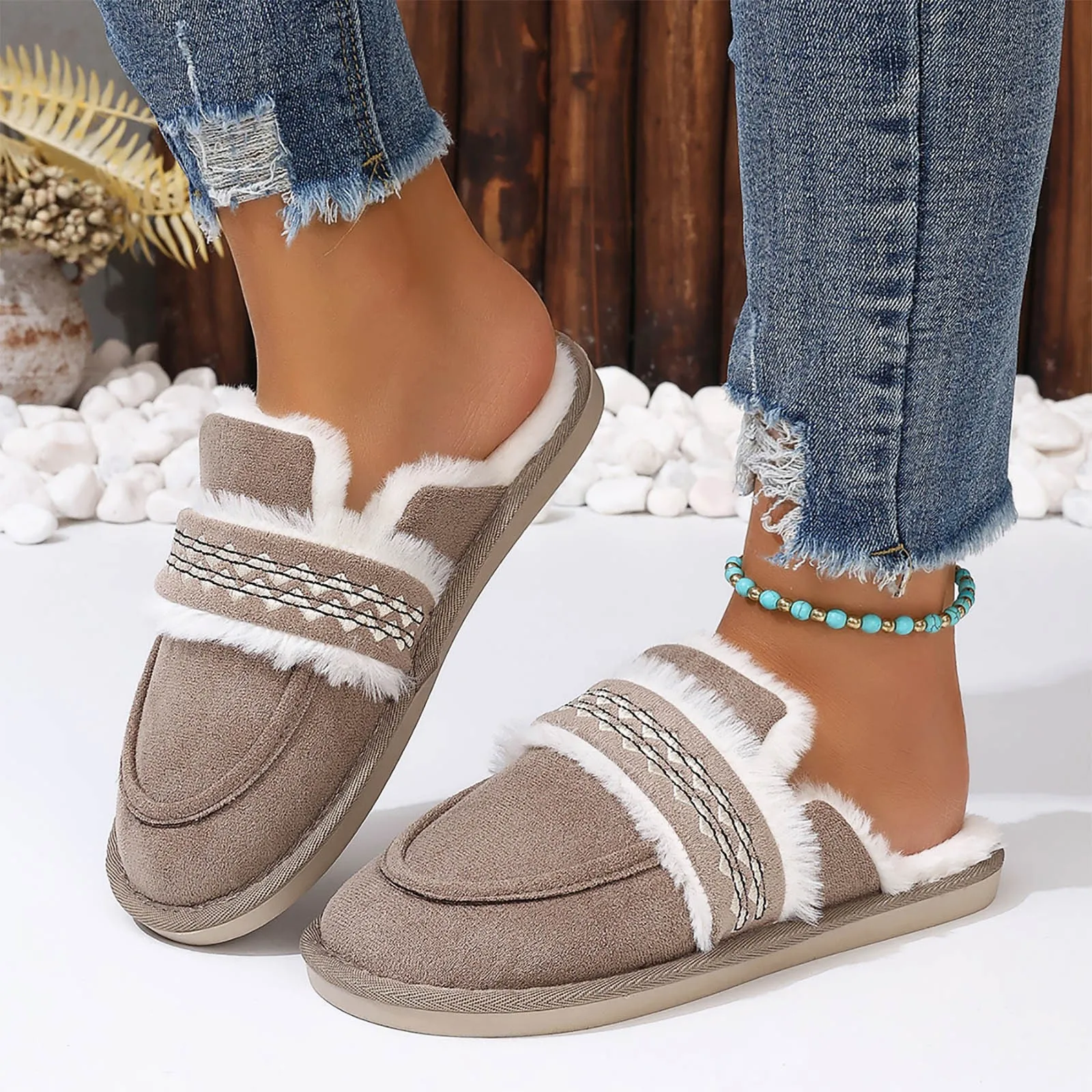 

Winter 2024 New Women's Solid Color Slippers Anti Slip Casual Indoor Flat Shoes Women's Warm Shoes Fashion Women's Warm Slippers