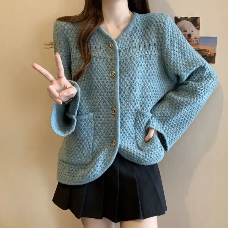 2023 New Women\'s Clothing Long Sleeve V-Neck Knitted Loose Casual All-match Solid Color Button Spliced Sweaters Cardigan