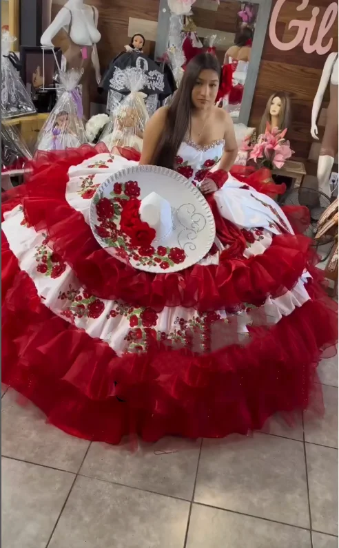 White Red Mexican charro Quinceanera Dress 2025 lace-up poncho floral embroidery vestidos de 15 quinceañera sencillos