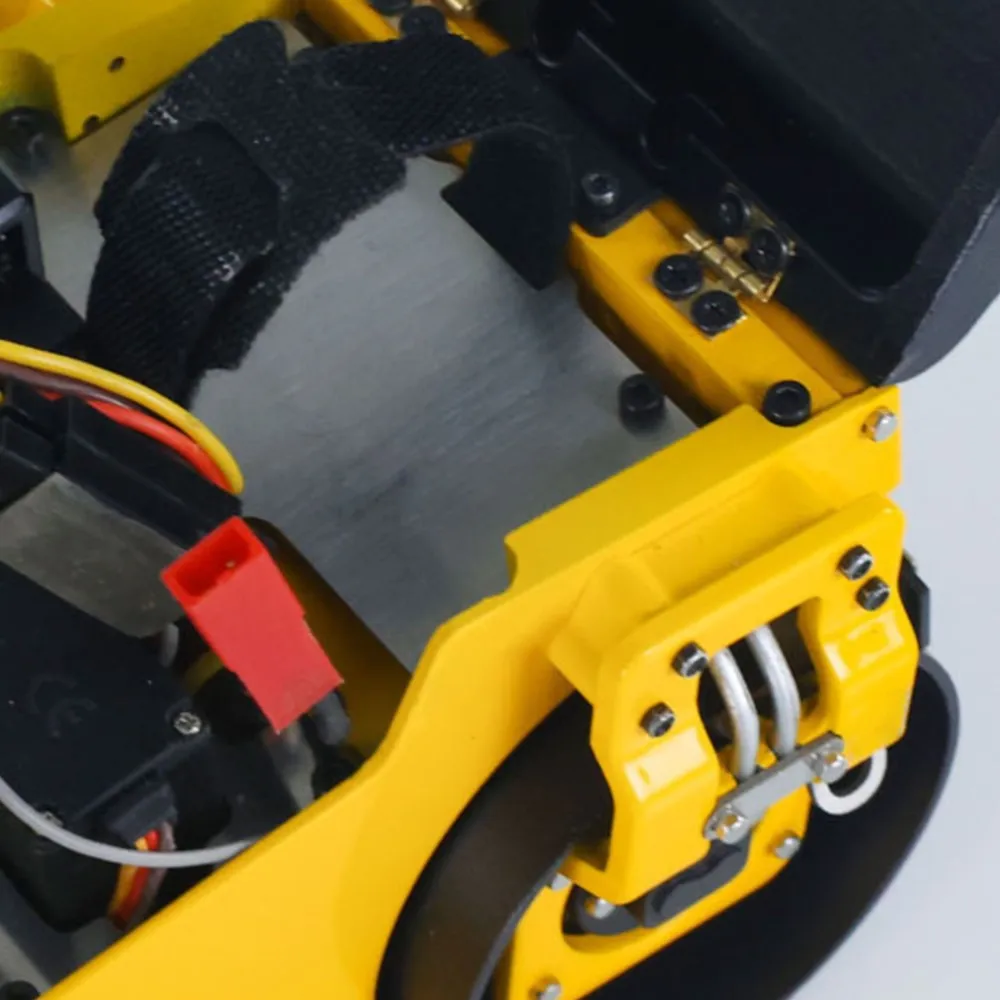 

US Sale 1/14 Metal RC Electric Road Roller BOM BW120AD RTR Flysky ST8 Radio Construction Vehicle Model Battery Light System