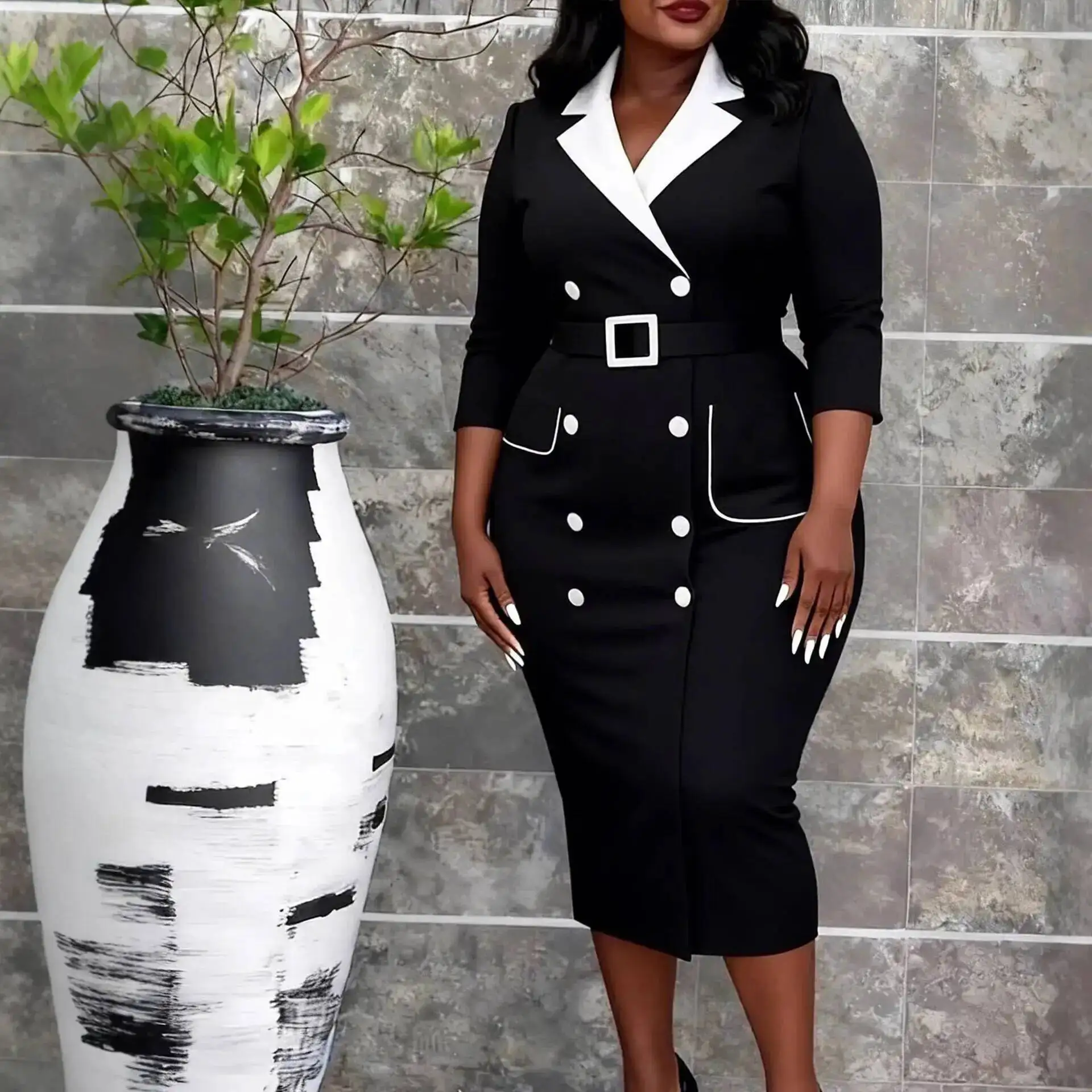 

Plus-size Women's Black And White Contrast Double-breasted Blazer Dress, Waist-cinching, Mid-length, Suitable For Work And Y2K