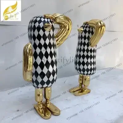 LSornament home living room sculpture creative table landing Nordic light luxury soft decoration jewelry