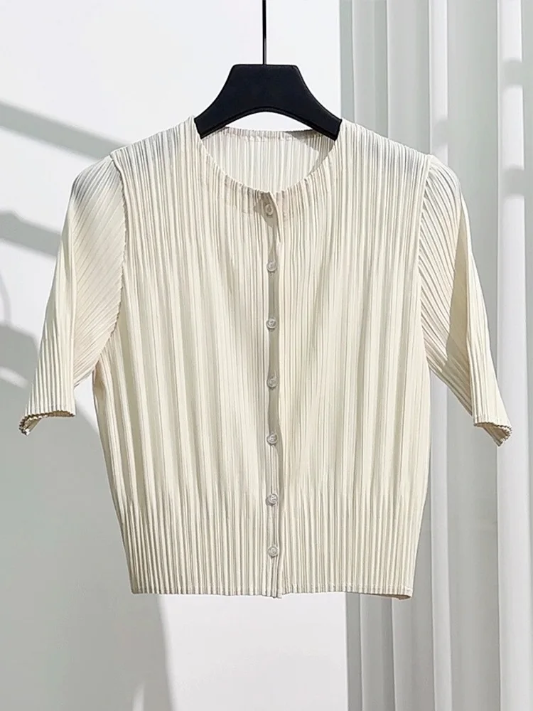 

Miyake Pleated Shirt Blouse Cardigan 2025 Summer Thin Section Fashion Versatile Loose Thin Single-breasted Round Neck Shirt