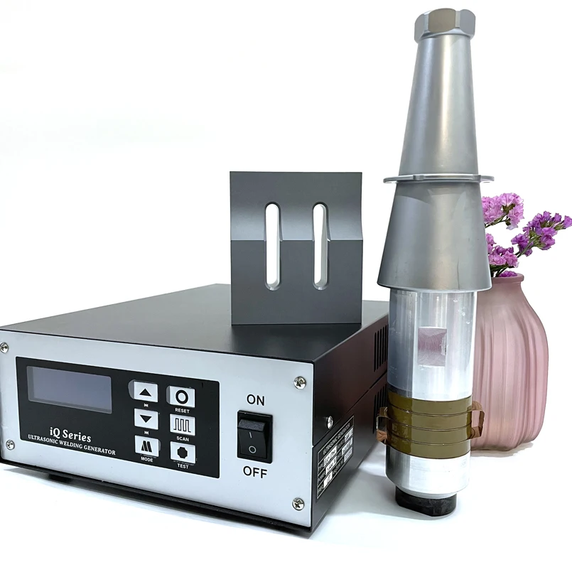 20KHZ 2000W Ultrasound Polymer Cutting And Welding Generator