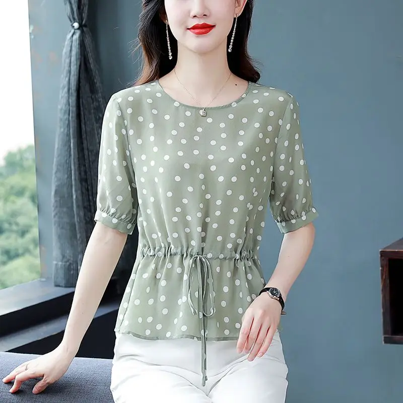 Camicia a pois da mamma in stile nuovo estivo a maniche corte da donna snellente in vita con gonna ampia alla moda