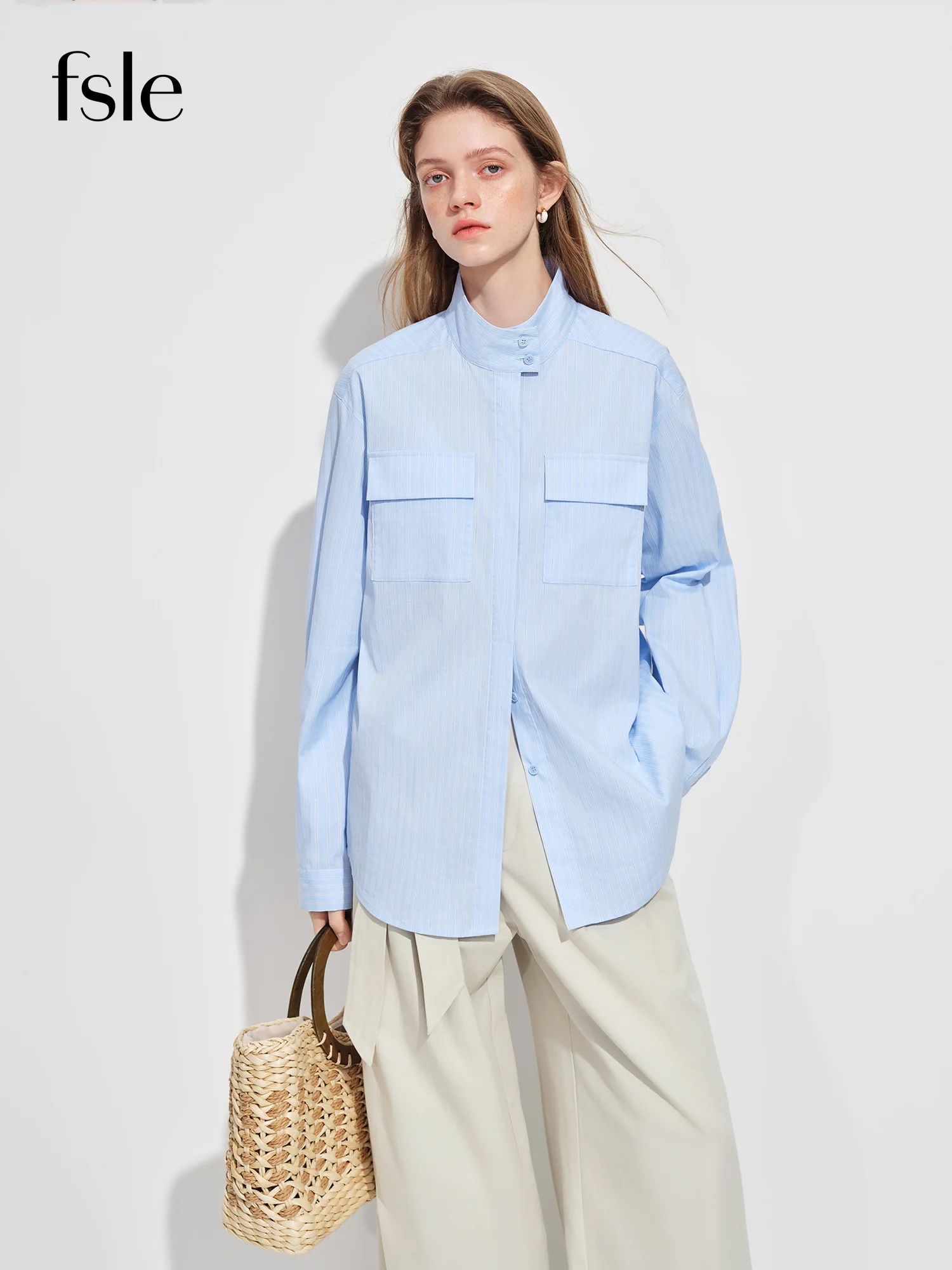 

Женская рубашка FSLE 2026 весна, свободный крой, воротник-стойка, мягкая на ощупь, оверсайз блузка, бело-голубая, для повседневной носки, минималистичный стиль