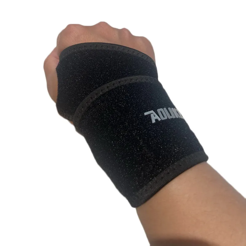 1Pcs Self-heating Magnet Wrist Wrap Winter Keep Warm Wrist Physiotherapy Band Thermal Wristband Wrist Guard Tourmaline Product