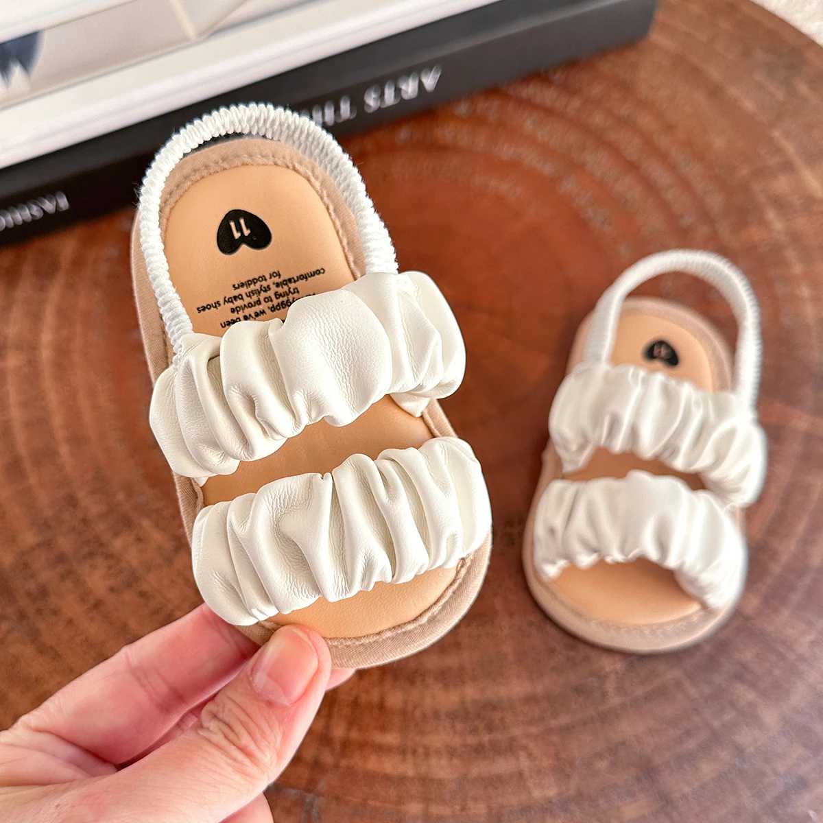 Baby Boys Girls Sandals Soft Sole Summer Infant Wedding Dress Flat Shoes Beach Sandal Newborn Crib Shoes First Walkers