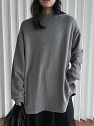 Autumn and winter women's casual solid color round neck long sleeved loose T-shirt