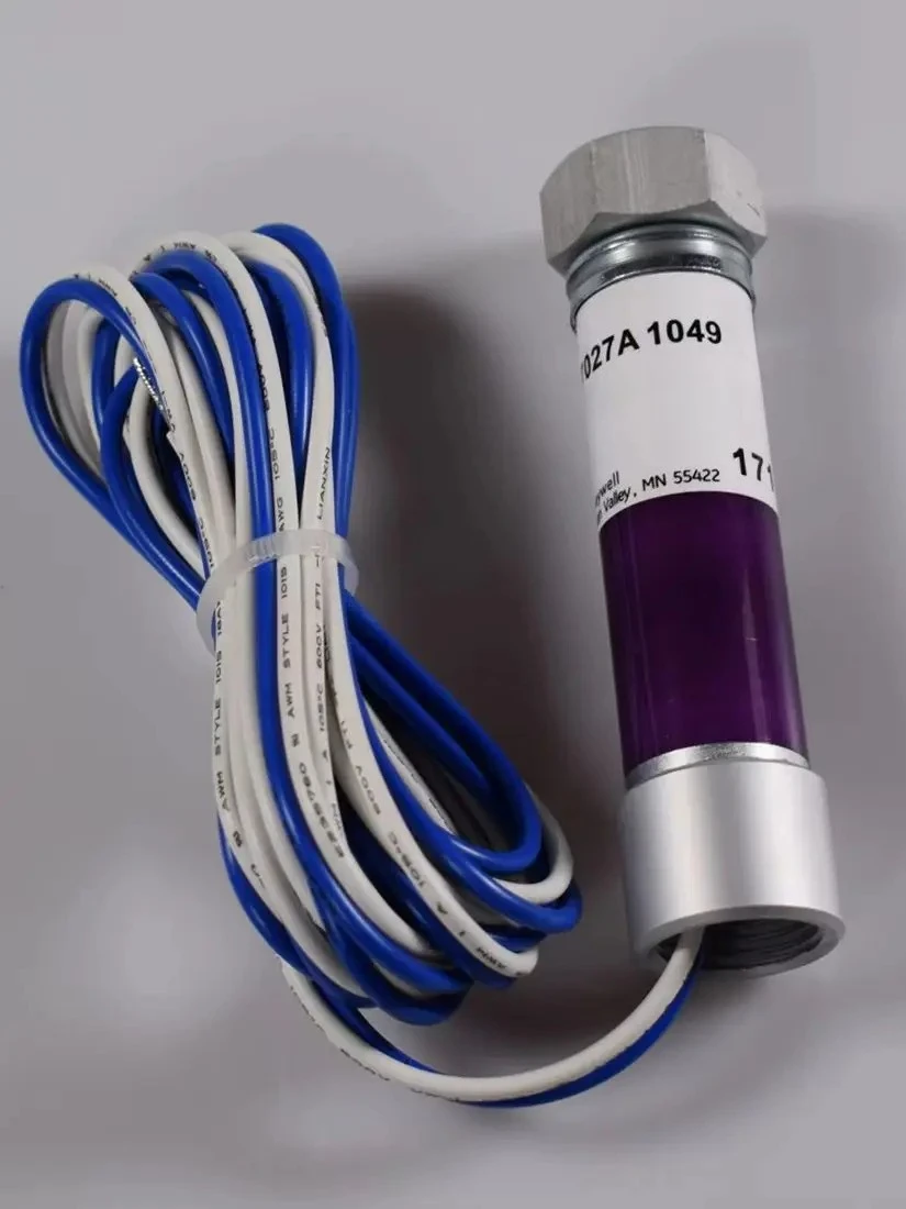 Industrial Burner Flame Detector C7027A1049 New Original UV Flame Sensor Probe Boiler Combustion Spare Parts, 24h Fast Shipping