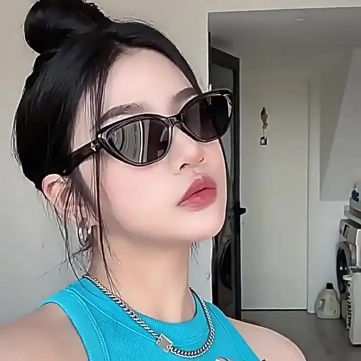 

Cat Eye Active Sports Polarized Sunglasses UV Protection Women Advanced Sense Personality Sun Glasses Sports T159