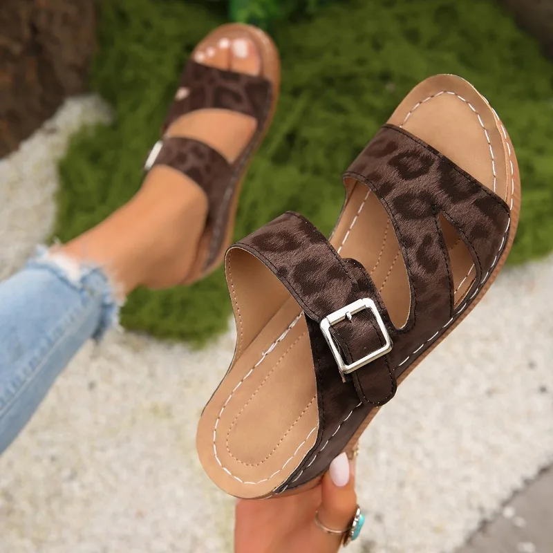

Leopard Print Round Toe Open Toe Hollow Metal Buckle Slippers Summer New Thick Bottom Waterproof Platform Women's High Heels