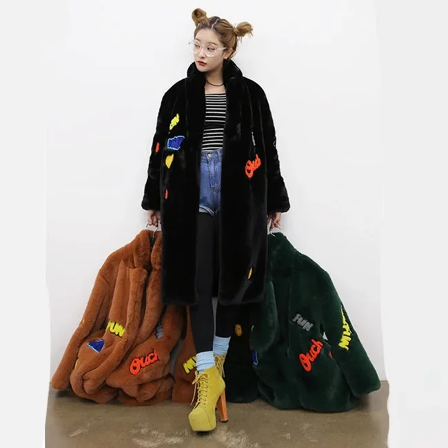 Graffiti Lapel Faux Fox Fur Long Coats Women Winter Fluffy Coat 2024 New Long Sleeve Plush Jacket Artificial Overcoat Streetwear