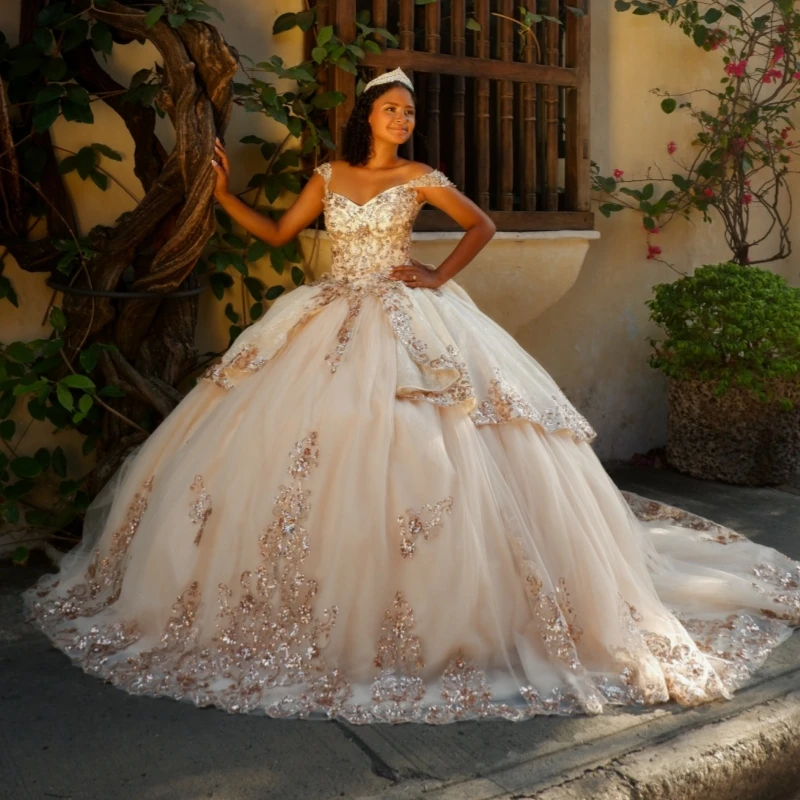 

champagne Shiny Ball Gown Quinceanera Dresses Applique Lace Beading Crystal Bow Tull Corset Off Shoulder Sweet 16 Dress vestidos