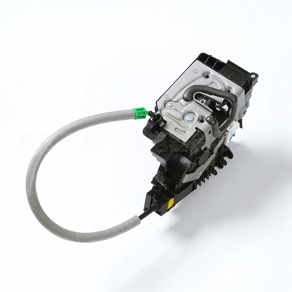 

Front Left Door Lock Actuator 0997201135 0997208901 0997201035 0997209001 for Mercedes-Benz W166 GLE400 SUV 2016 2017 2018 2019