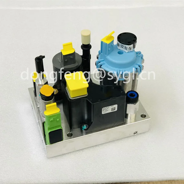 Original 24V SCR Dosing Pump Adblue Pump Module P1205710 PDE034-09 00241827 3 Pins FH4 23387865 85022215