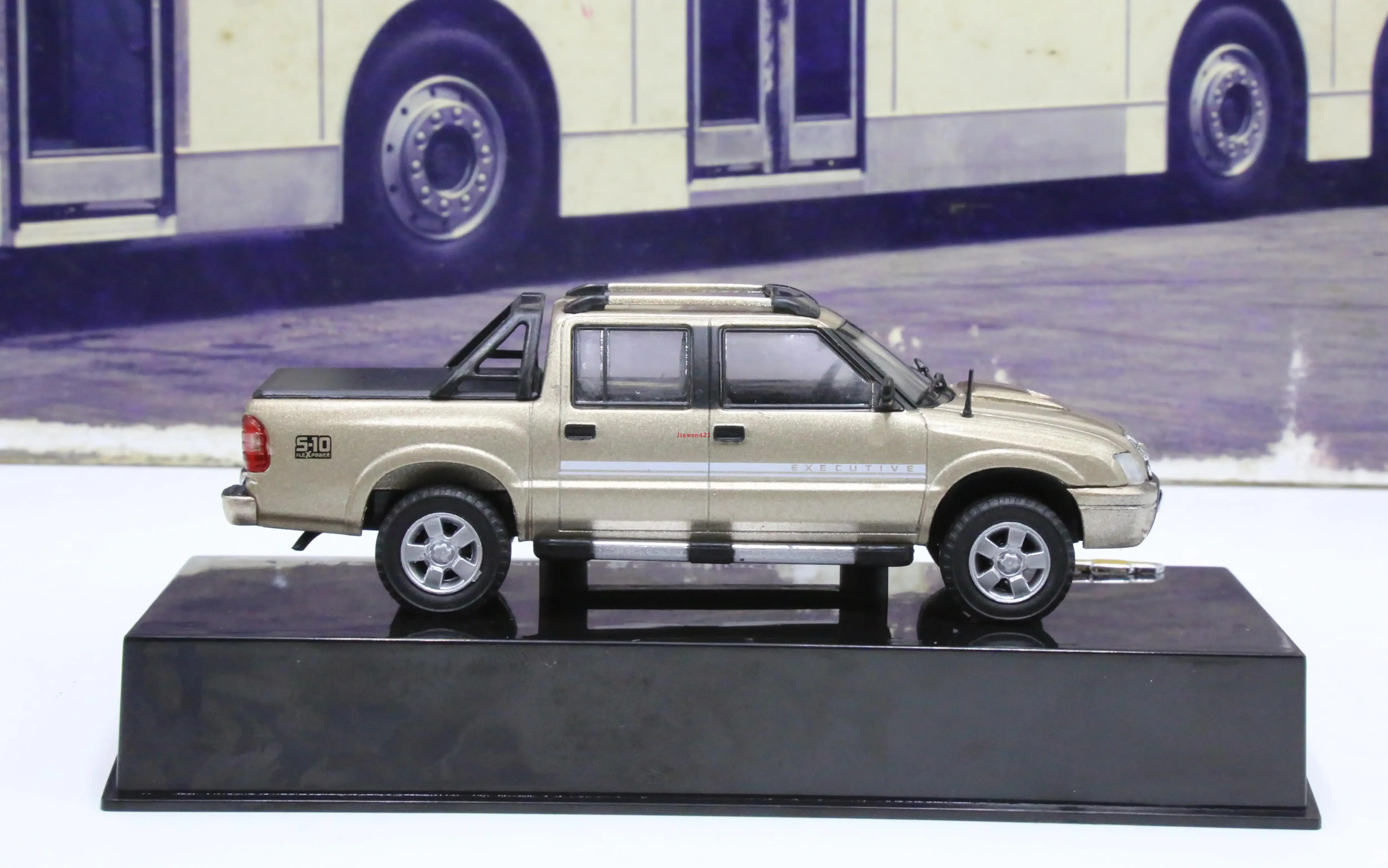 

1:43 IXO 2009 CHETVROLE S-10 DELUXE 2,5 КАБЕН Высокая имитация сплава Модель автомобиля Коллекционная игрушка в подарок Сувенирный дисплей Орнамент