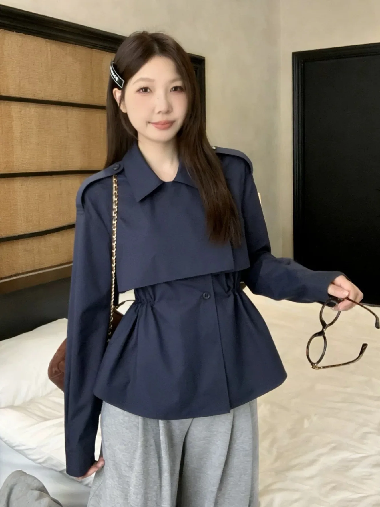 

Elegant plus Size Women's Cobalt Blue Shoulder-Length Cloak Shirt Jacket with Drawstring Spring 2026 New Style Korean Loose Fit