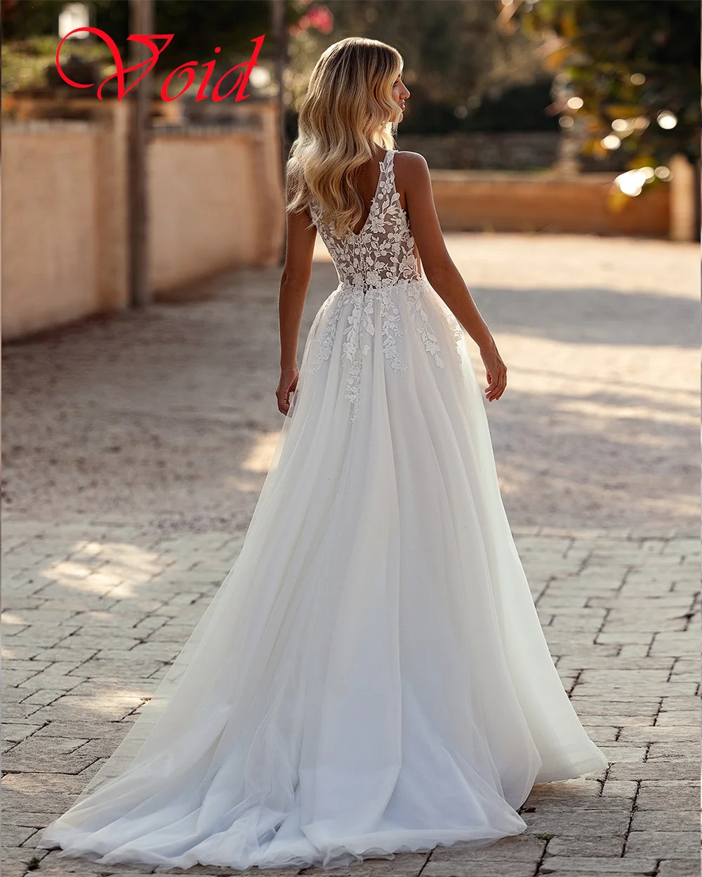 Suknia Ślubna z Białej Organzy na Zamówienie, Bez Ramiączek, na Cienkich Ramiączkach, z Guzikami na Plecach, Nowoczesna, Vestido De Novia