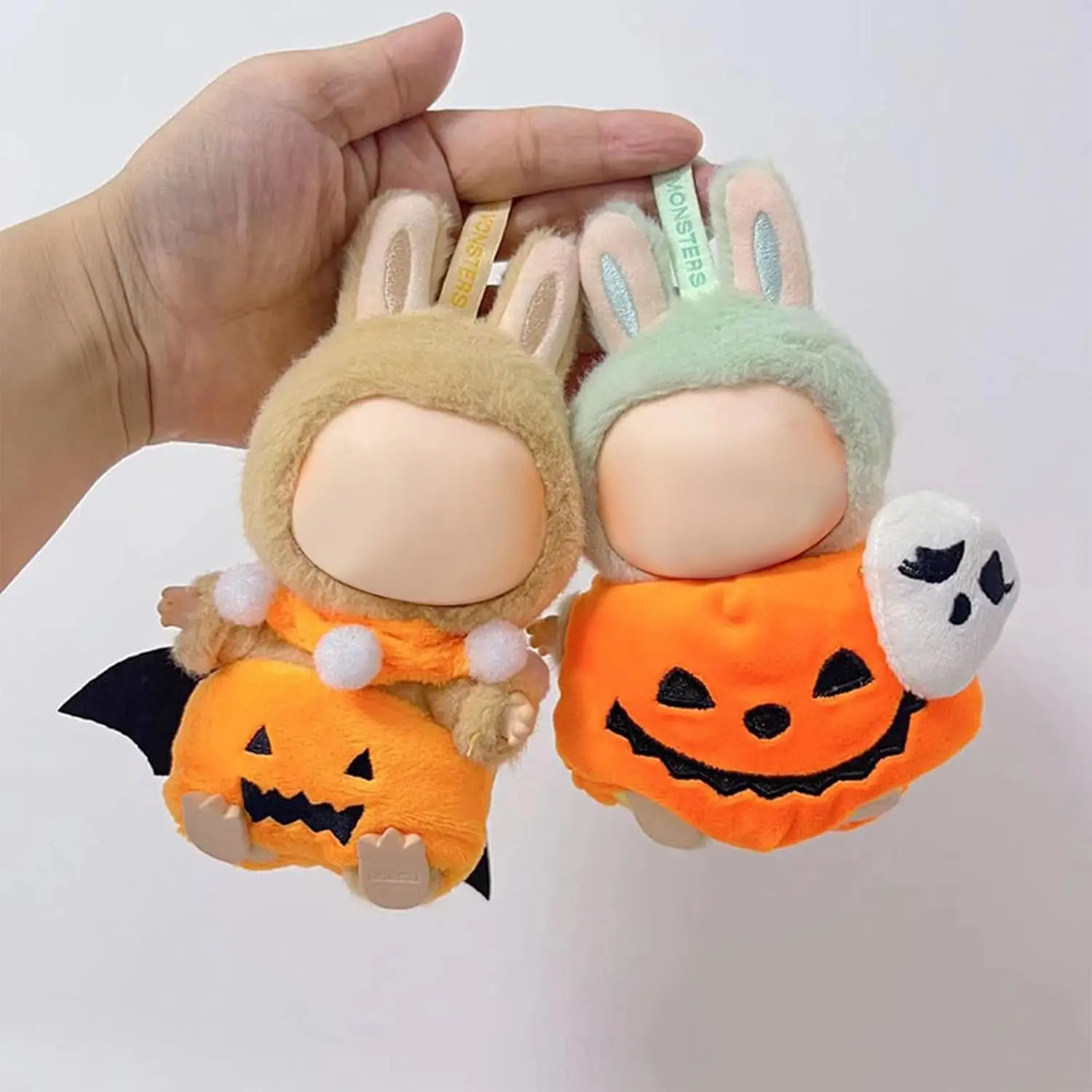 

Костюм на Хэллоуин Labubu — подарочный набор черно-оранжевых фигурок ручной работы