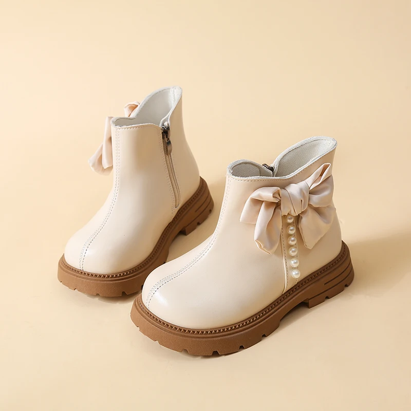 2026 Mädchen-Stiefeletten aus kombinierten Stoffen mit seitlichem Reißverschluss und Schnallendekor, rutschfester, dicker Sohle, kurze Stiefel für den täglichen Gebrauch im Herbst – Detail 18
