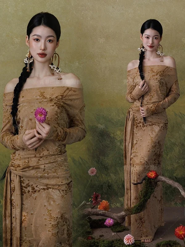Vintage Studio Long Sleeve One Shoulder Dress Women Slimming Brown Oil Painting Style Mural Photography Costume Fashionable