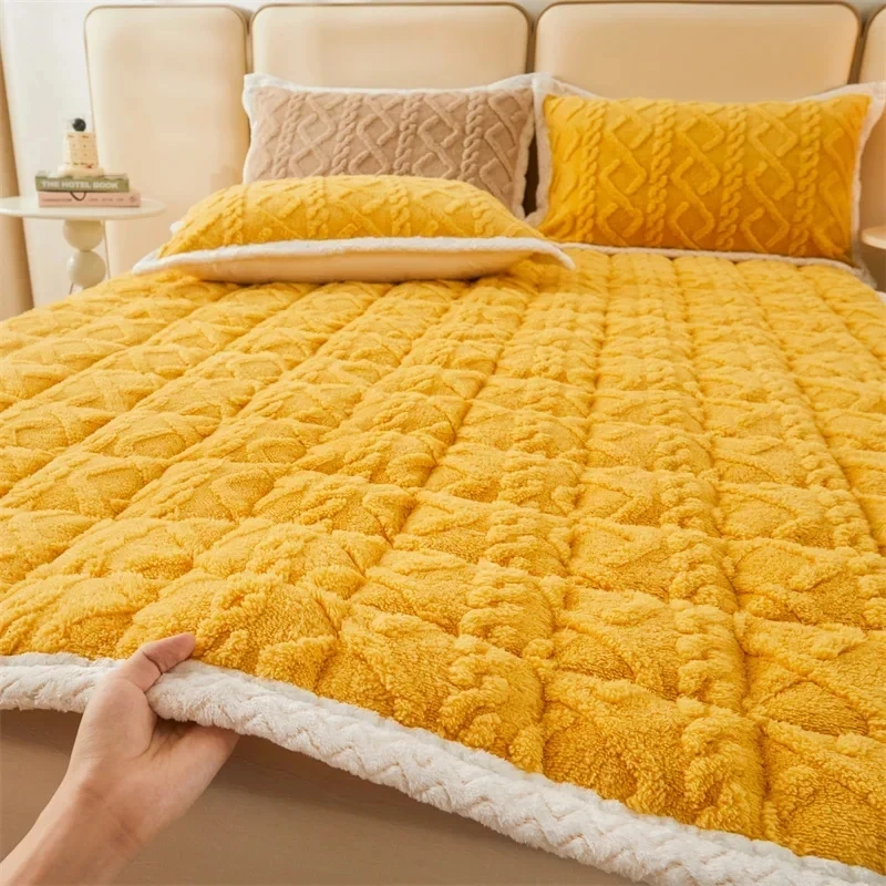 

Thick Fleece Mattress Pad Warm Coral Fleece Bed Blanket Pads for Winter Solid Color Mattress Protector Cover for Double Beds