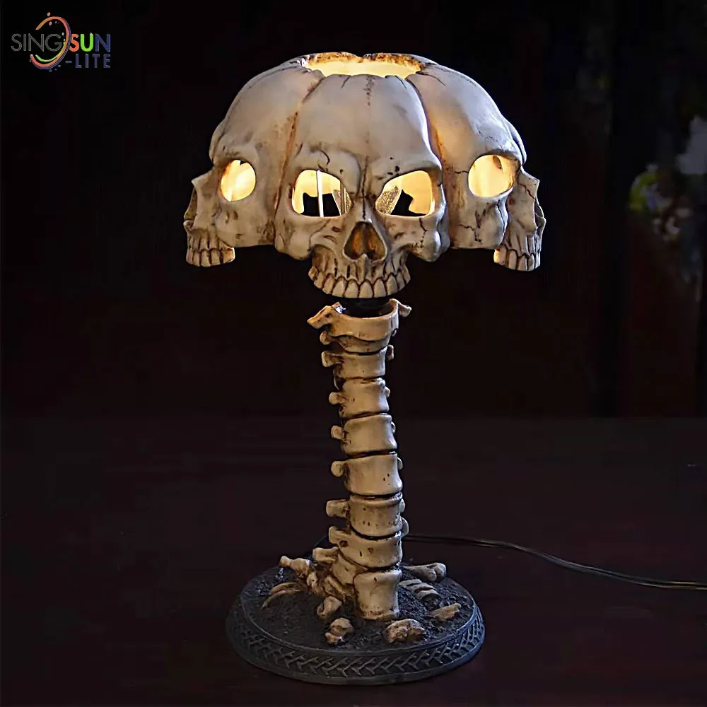 Creative Resin Skull Table Lamp Luminous Skull Night Light Home Office Desktop Ornament Halloween Decoration