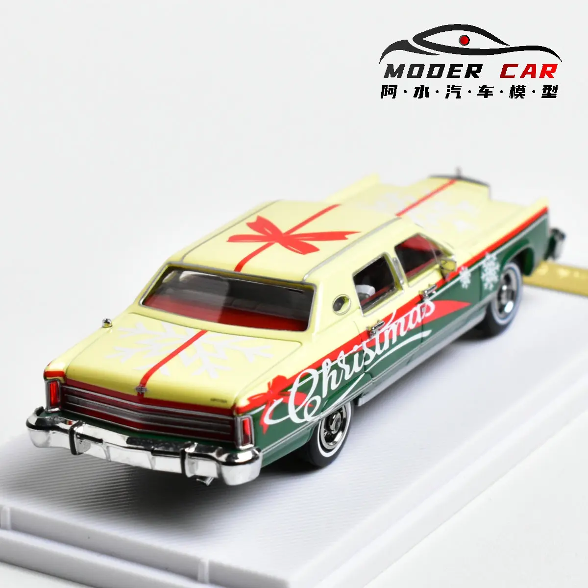 Turning Crush 1:64 1979 décoration de noël modèle de voiture moulé sous pression