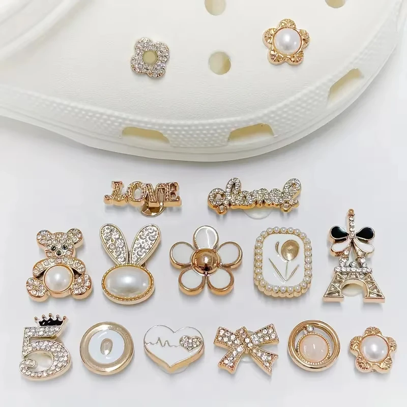 جديد 14 قطعة الدب الأرنب الموضة الزخرفية حذاء كرام مجموعة للنساء تسد الأحذية القابلة للإزالة الصنادل أزرار عطلة عيد الميلاد هدايا الحفلات