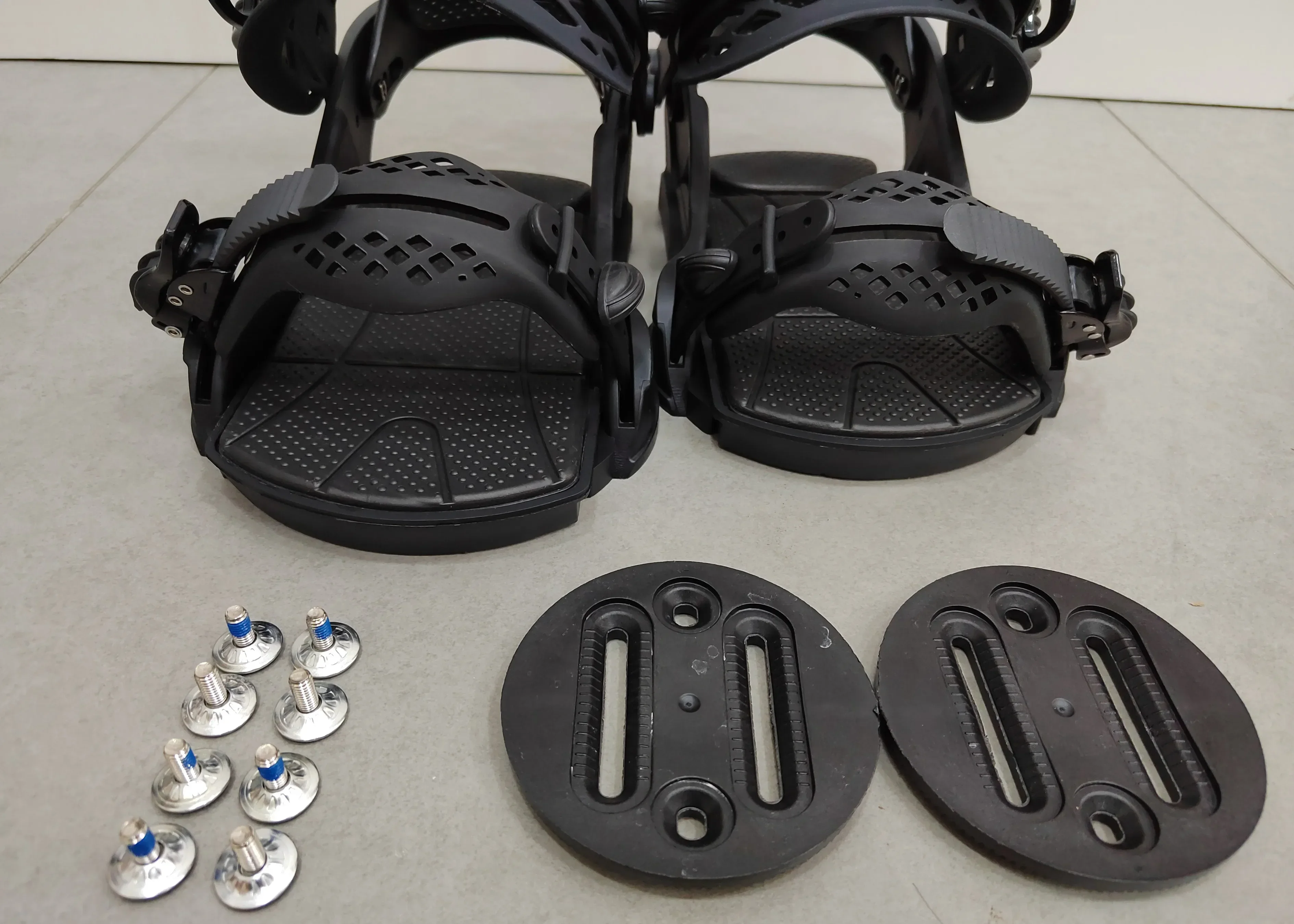 Factory Direct Supply Nylon Adult Snowboard Bindings Size Adjustable Snowboard Bindings In Stock