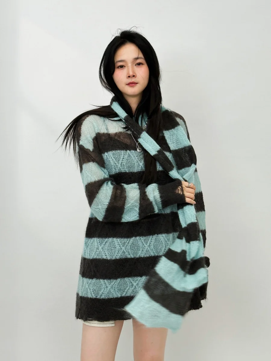 

Уютный вязаный свитер в полоску Ease the Label для женщин: осенне-зимний, модный, для повседневной носки, свободный крой, длинный рукав, круглый вырез