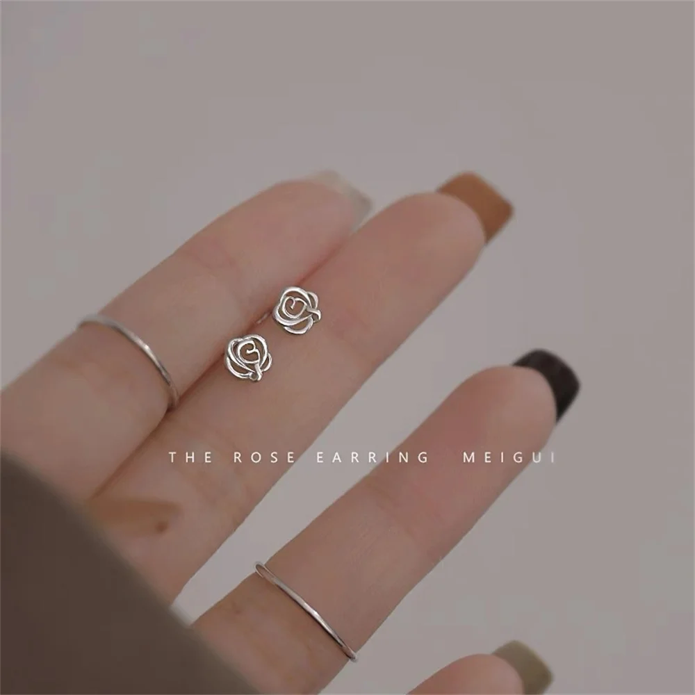 Pendientes de tuerca minimalistas para mujer y niña, Piercing de oreja Chapado en flor de circón, accesorios de joyería, regalo de cumpleaños para