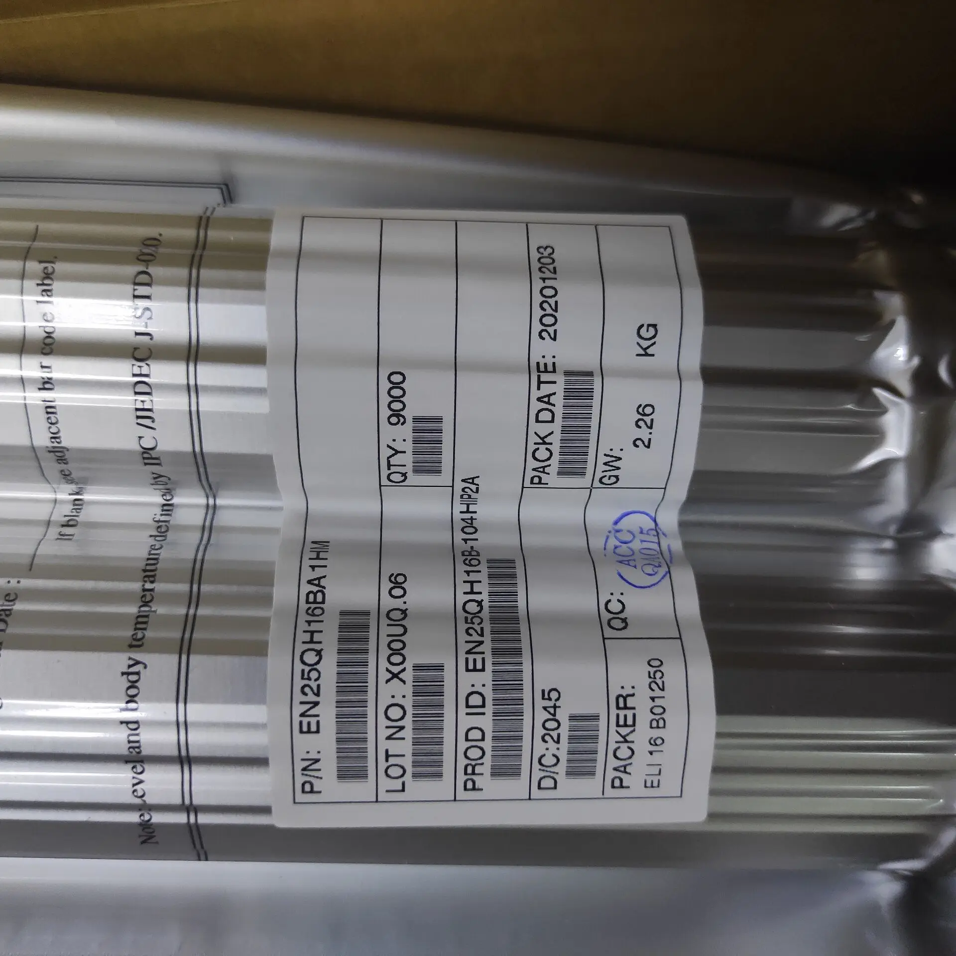 10PCS/Lot  Flash memory chips Memory ic  Integrated Circuits  EN25QH16-104HIP  Package Specifications SOP-8