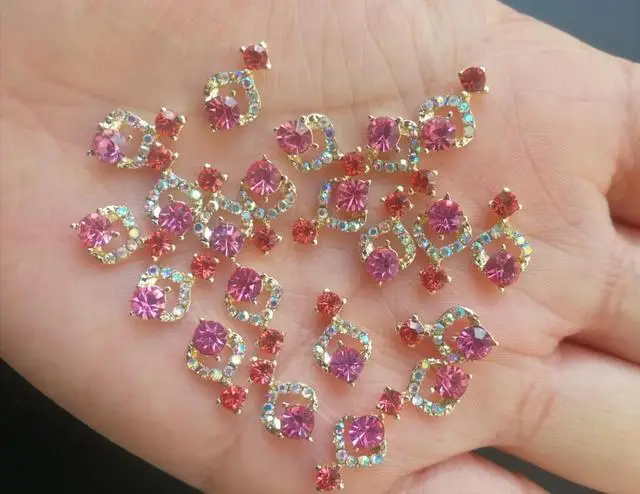 10 sztuk luksusowych błyszczących kamieni szlachetnych do paznokci ze stopu metalu 3D zdobienie Rhinestone Bling mieszane style Strass diamentowa dekoracja do Manicure *