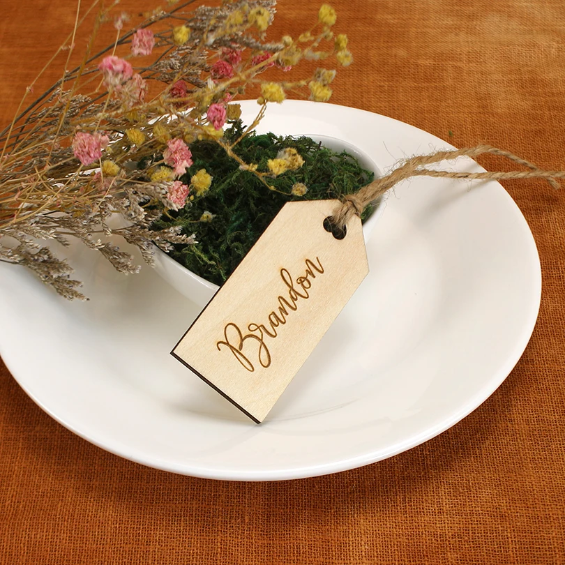 Personalized Wooden Name Tags, Wooden Table Settings, Wedding Seating Arrangement Tags, Custom Guest Name, Wedding Decoration