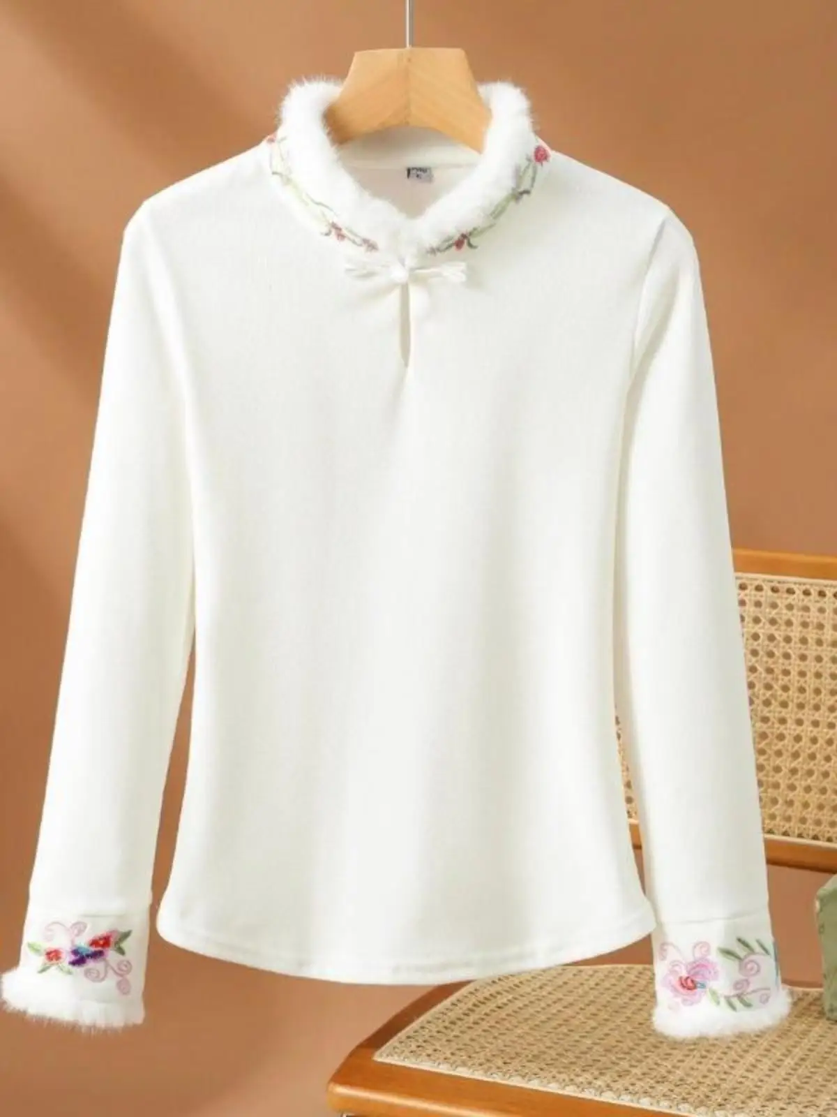 

Autumn Winter Thickened Slim Fit Young Chinese Embroidery Button Long Sleeve Top Women's Fashionable Collar Coat